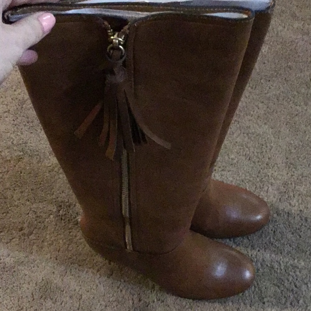 Boots Coach - image 4